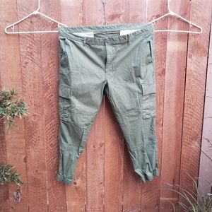 Old Navy Men's Cargo pants Size 48